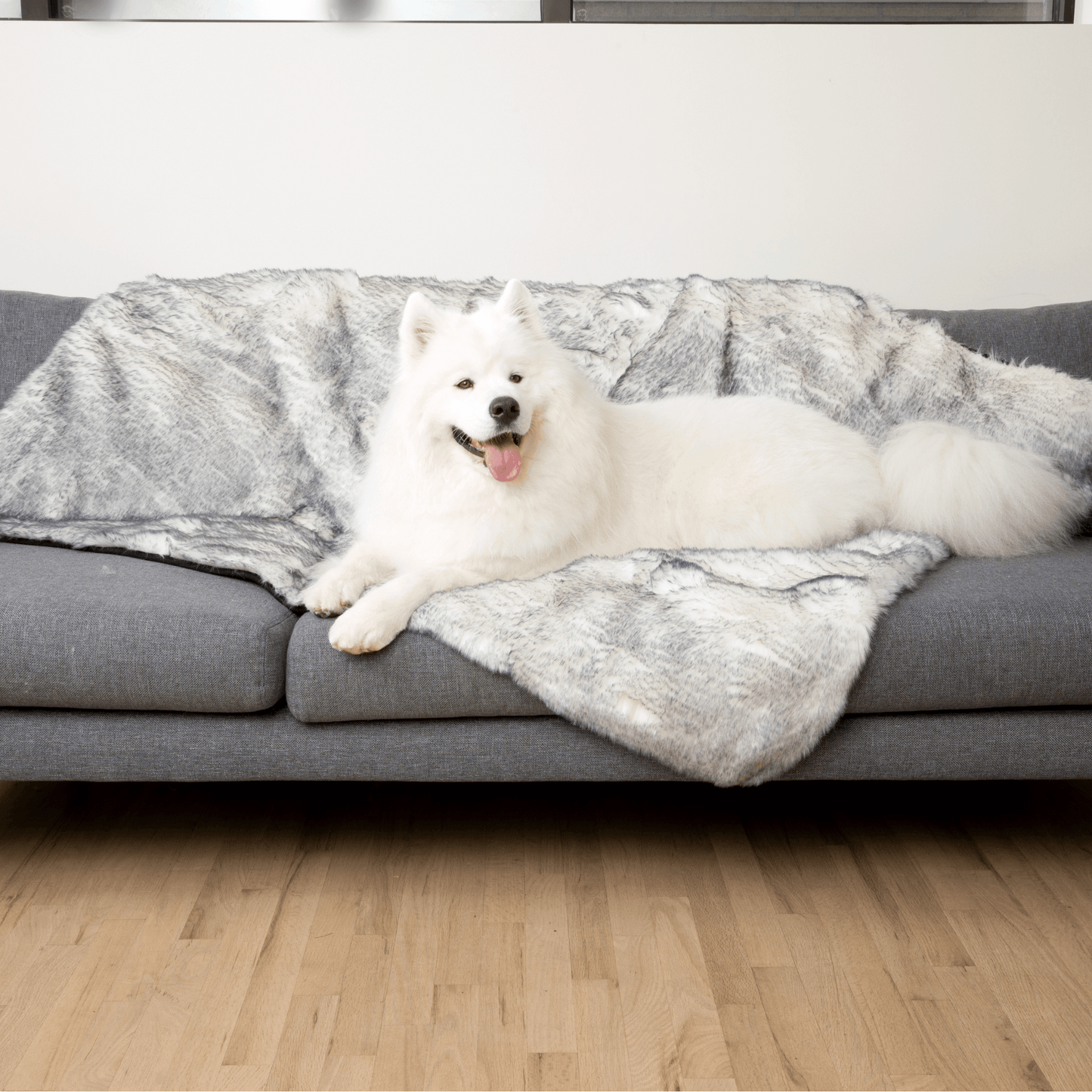 PupProtector™ Luxe Waterproof Faux Fur Blanket - Ultra Plush Arctic Fox Dog Blanket Paw