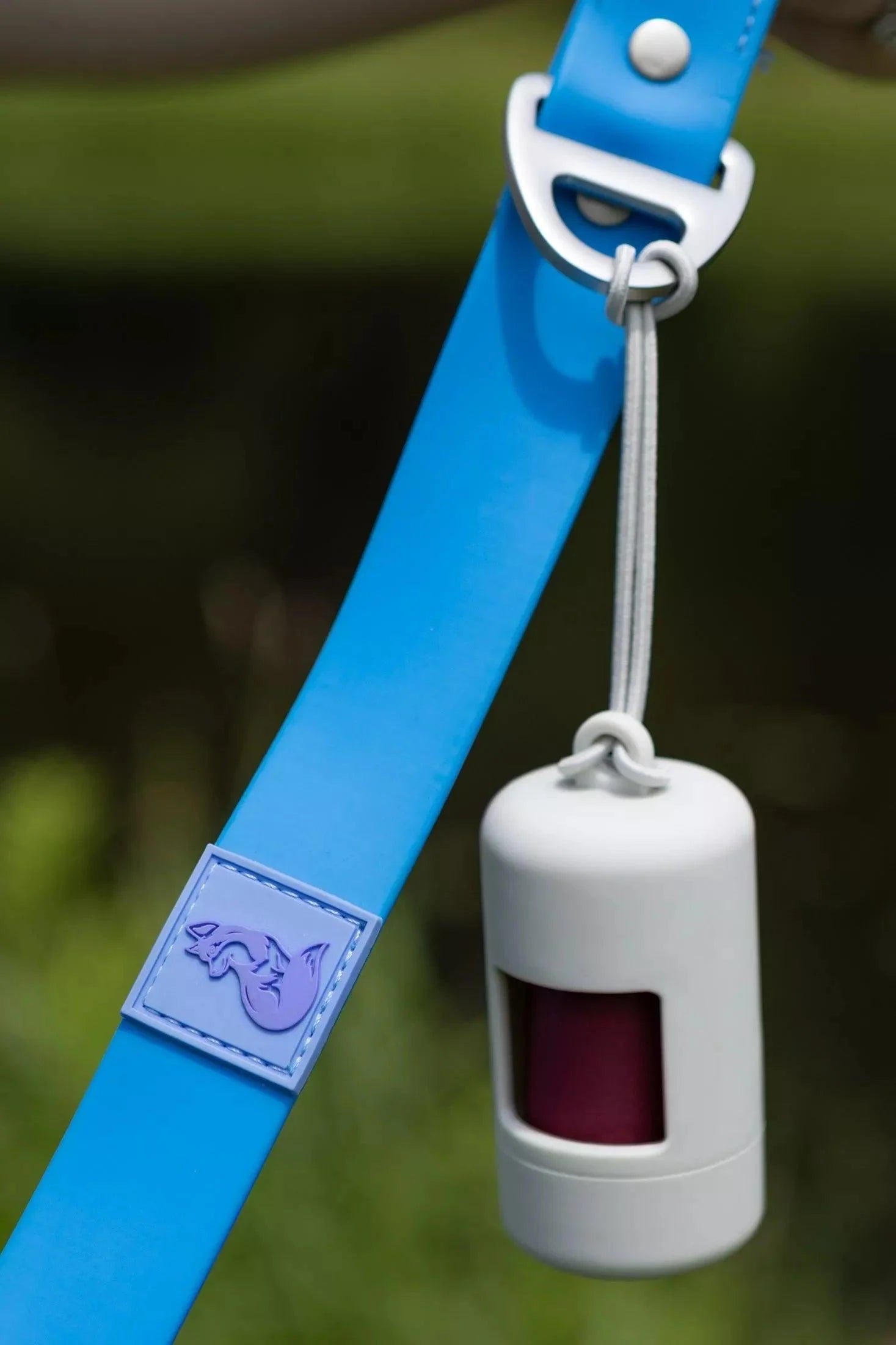 Cloud White Waste Bag Dispenser Pet Waste Bag Dispenser Aria the Fox