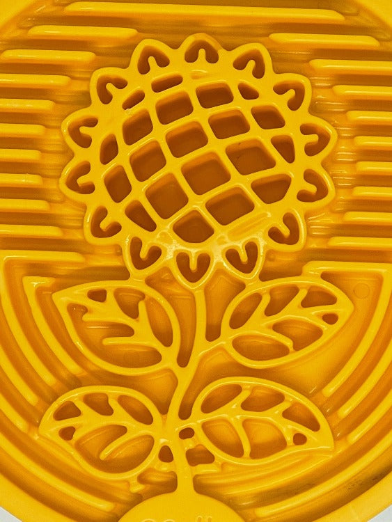Earth eCoin Nylon Lick Mat for Dogs | USA Made Enrichment Toy | SodaPup ECOIN SodaPup/True Dogs, LLC