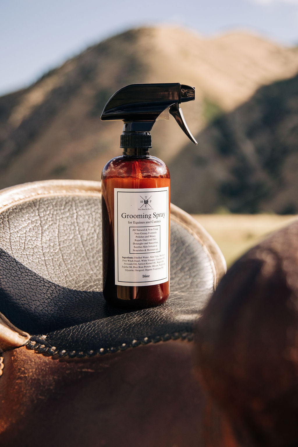 Grooming Spray - for Dogs & Horses The Hoof & Paw Co.