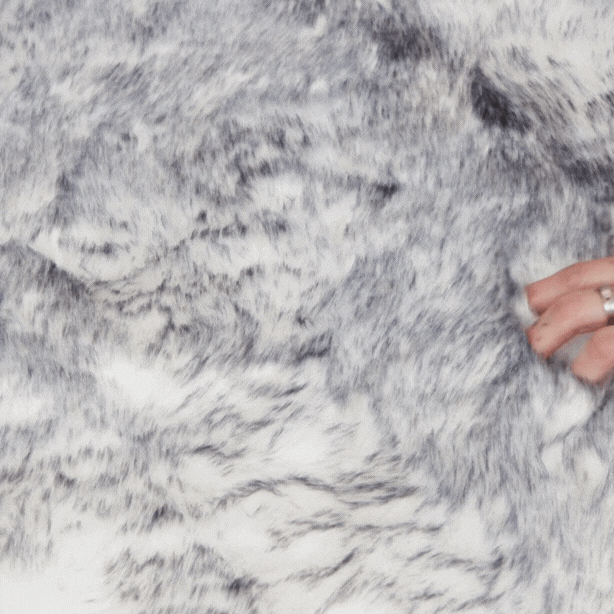 PupProtector™ Luxe Waterproof Faux Fur Blanket - Ultra Plush Arctic Fox Dog Blanket Paw