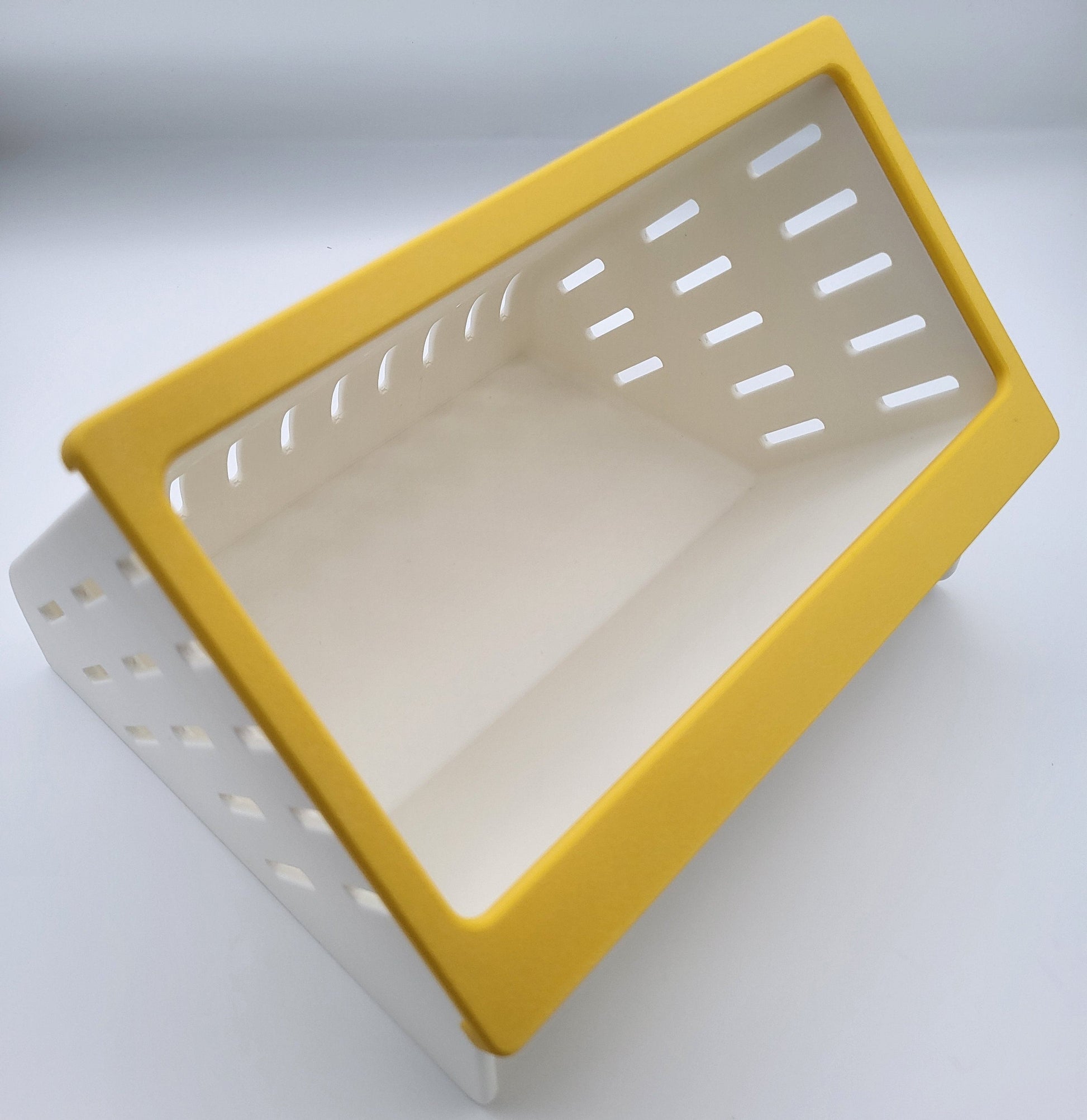 Open Air Hay Feeder Lemon Yellow Hay feeder Bunny Business