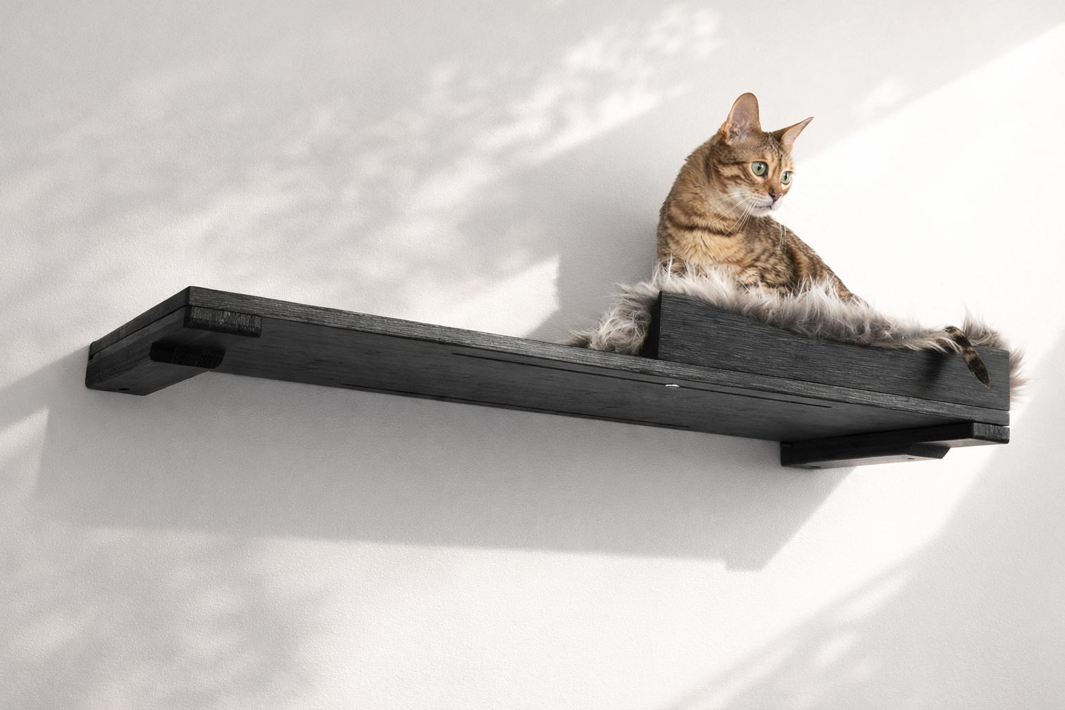 The Cat Nest Bed Onyx Bamboo Gray Plush 34" Solid Shelf Cat shelves/bed Catastrophic Creations