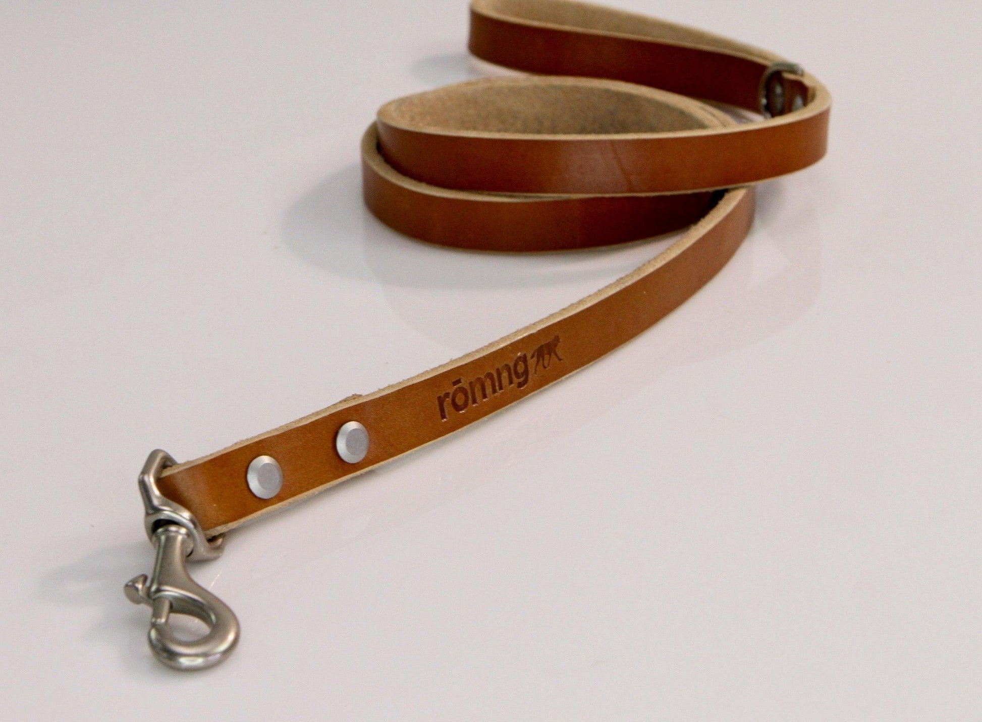 handmade leather dog leash Dog Leashes rōmng