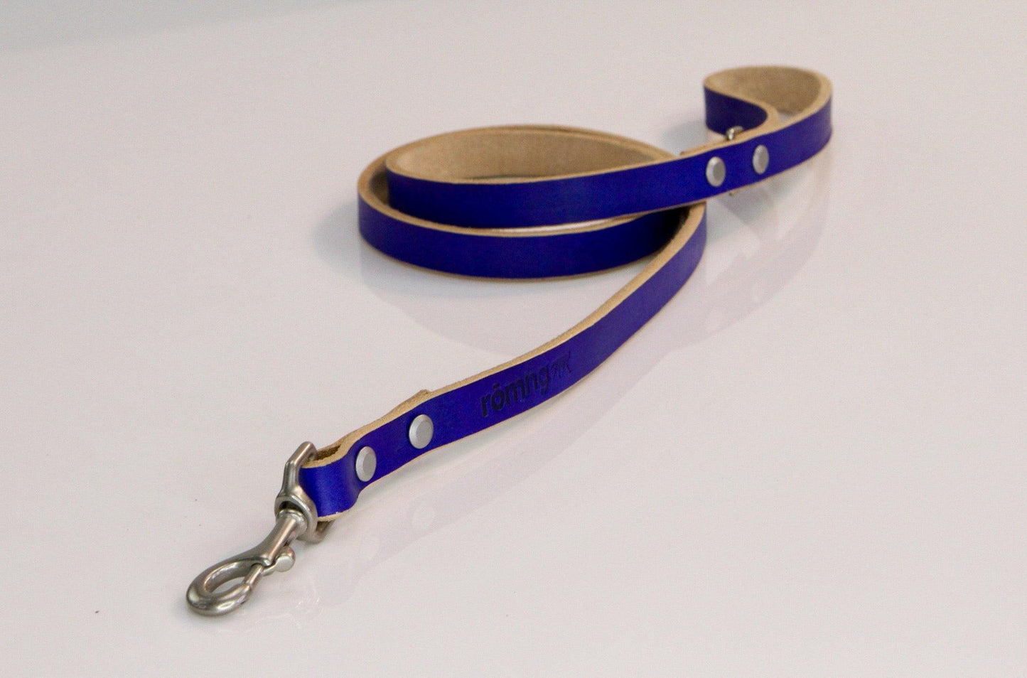 handmade leather dog leash Dog Leashes rōmng