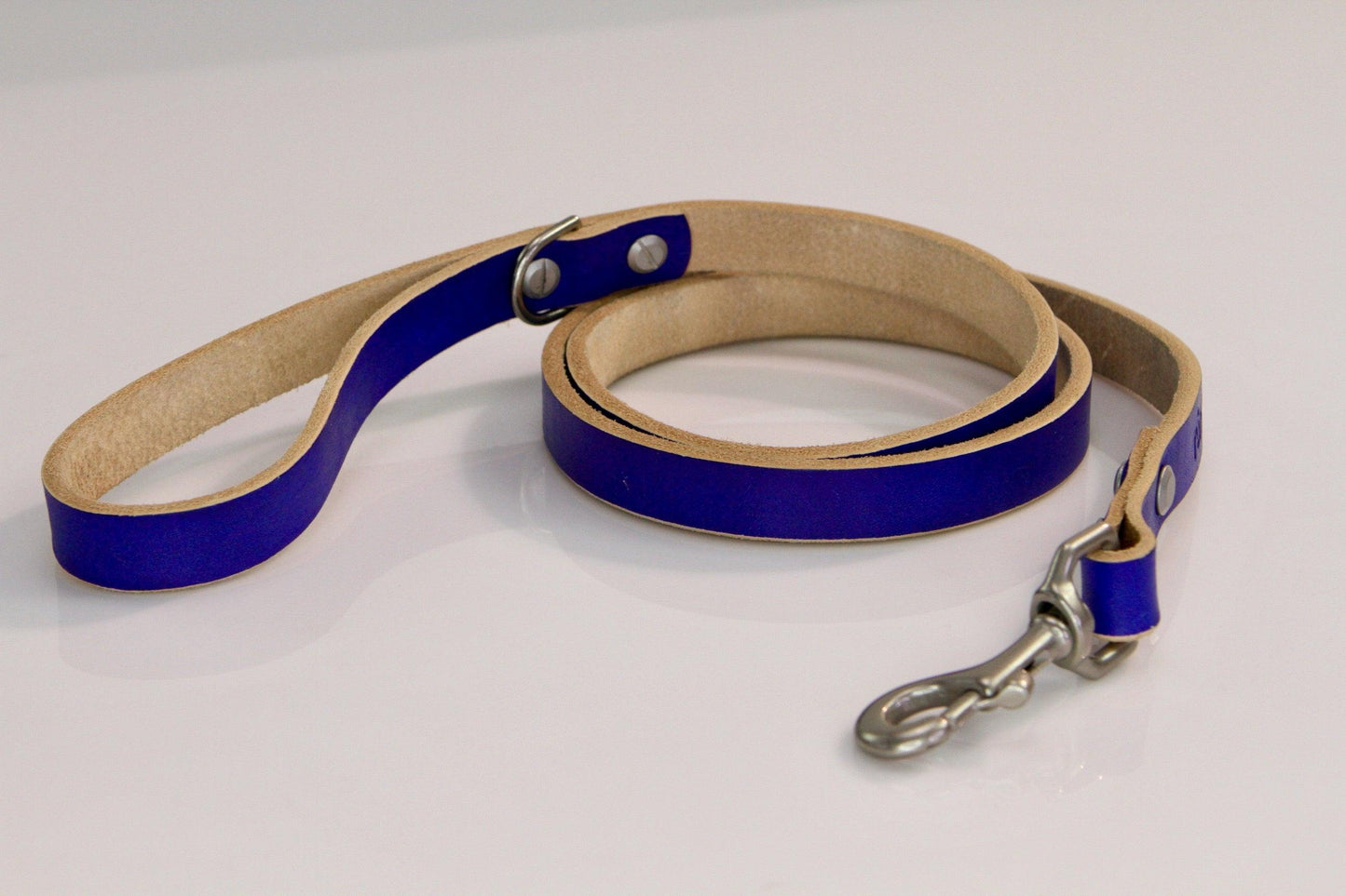 handmade leather dog leash Dog Leashes rōmng
